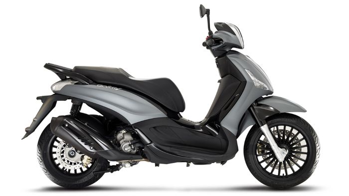 Piaggio Beverly 300ie: 1o scooter τον Ιούλιο του 2015, με 133 ταξινομήσεις.